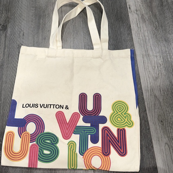 Bags - Picture 7 of 10